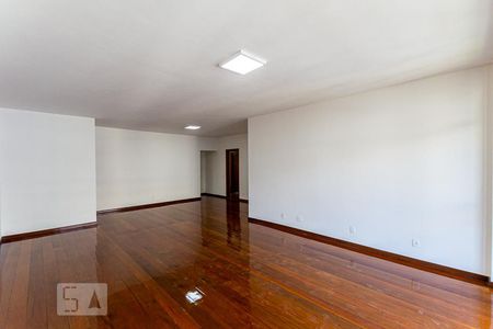 Sala de apartamento para alugar com 4 quartos, 279m² em Ingá, Niterói