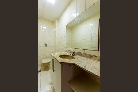 Lavabo de apartamento para alugar com 4 quartos, 279m² em Ingá, Niterói