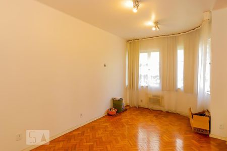 Apartamento à venda com 193m², 5 quartos e 1 vagaQuarto 1