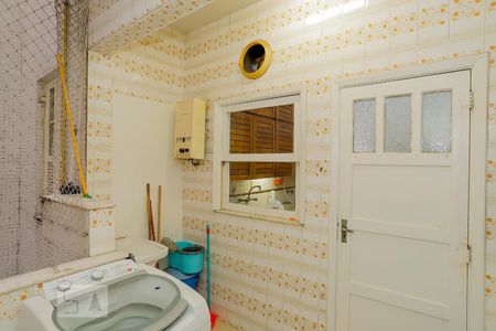 Apartamento à venda com 193m², 5 quartos e 1 vagaÁrea de Serviço