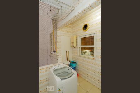 Apartamento à venda com 193m², 5 quartos e 1 vagaÁrea de Serviço