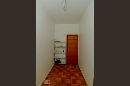 Apartamento à venda com 193m², 5 quartos e 1 vagaQuarto de Serviço