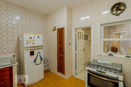 Apartamento à venda com 193m², 5 quartos e 1 vagaCozinha 