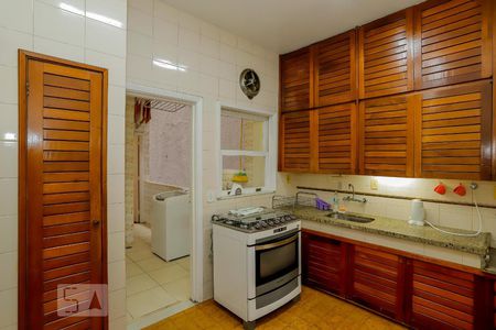 Apartamento à venda com 193m², 5 quartos e 1 vagaCozinha 