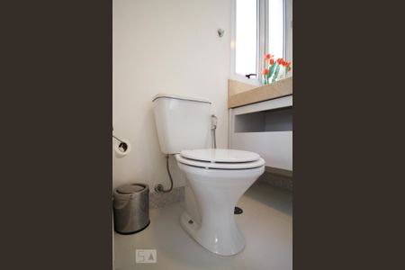 Apartamento para alugar com 50m², 1 quarto e 1 vaga Apartamento para alugar com 50m², 1 quarto e 1 vagaBanheiro da Suíte