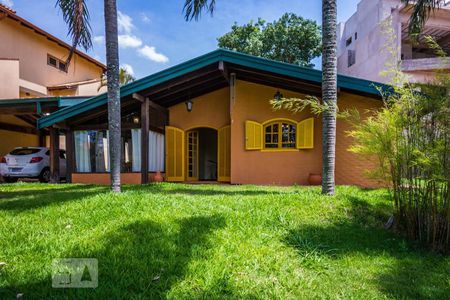Casa de condomínio à venda com 120m², 2 quartos e 2 vagasQuintal