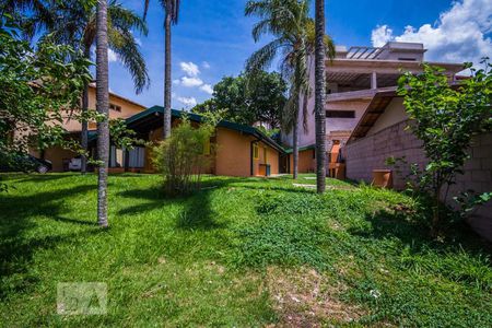 Casa de condomínio à venda com 120m², 2 quartos e 2 vagasQuintal