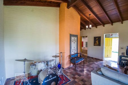 Sala de casa de condomínio à venda com 2 quartos, 120m² em Loteamento Caminhos de São Conrado (sousas), Campinas