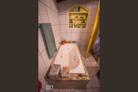 Casa de condomínio à venda com 120m², 2 quartos e 2 vagasBanheiro