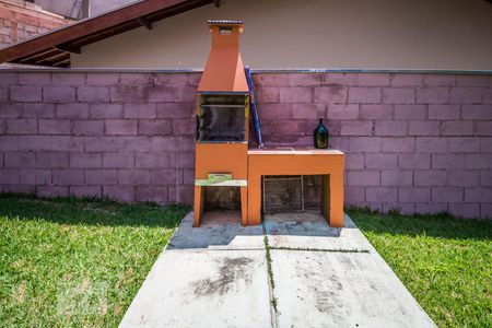 Casa de condomínio à venda com 120m², 2 quartos e 2 vagasChurrasqueira