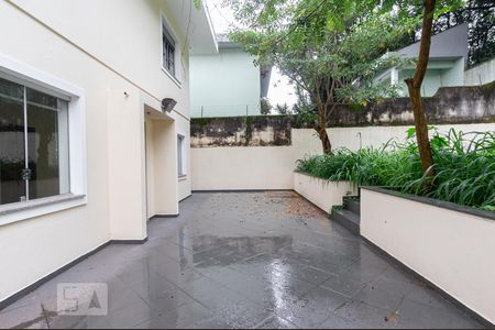 Casa à venda com 320m², 3 quartos e 3 vagasQuintal