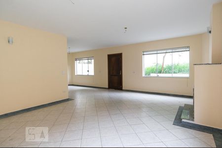 Sala de casa à venda com 3 quartos, 320m² em City América, São Paulo