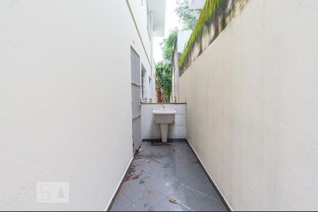 Casa à venda com 320m², 3 quartos e 3 vagasCorredor