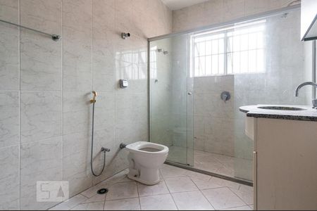 Casa à venda com 320m², 3 quartos e 3 vagasBanheiro da Suíte 3