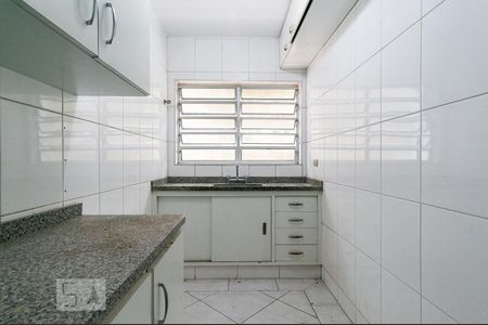 Casa à venda com 320m², 3 quartos e 3 vagasCozinha