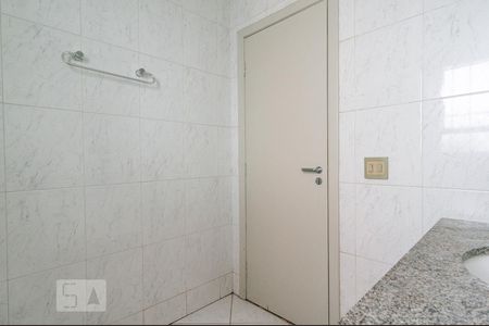 Casa à venda com 320m², 3 quartos e 3 vagasBanheiro da Suíte 1
