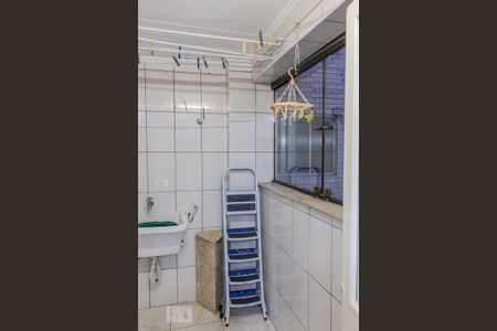 Apartamento à venda com 68m², 2 quartos e 1 vagaÁrea de Serviço