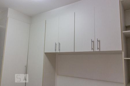 Apartamento à venda com 68m², 2 quartos e 1 vagaArmário