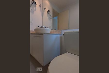 Apartamento à venda com 97m², 3 quartos e 4 vagasBanheiro