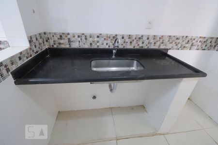 Pia de apartamento para alugar com 3 quartos, 84m² em Setor Urias Magalhães, Goiânia