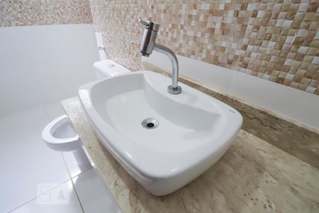 Apartamento para alugar com 84m², 3 quartos e 1 vaga Apartamento para alugar com 84m², 3 quartos e 1 vagaBanheiro da suíte