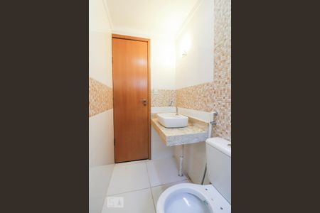 Apartamento para alugar com 84m², 3 quartos e 1 vaga Apartamento para alugar com 84m², 3 quartos e 1 vagaBanheiro social