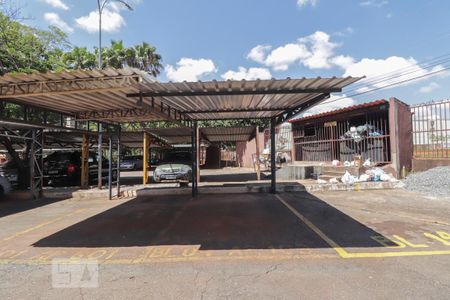 Garagem de apartamento para alugar com 3 quartos, 84m² em Setor Urias Magalhães, Goiânia