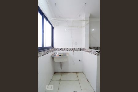 Área de serviço de apartamento para alugar com 3 quartos, 84m² em Setor Urias Magalhães, Goiânia
