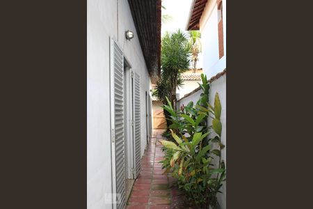 Corredor de casa para alugar com 4 quartos, 280m² em Balneario Cidade Atlantica, Guarujá
