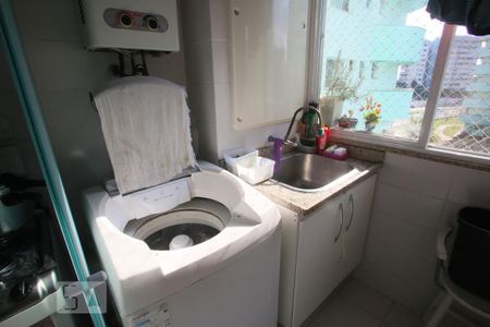 Apartamento à venda com 77m², 2 quartos e 1 vagaárea de serviço2