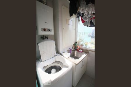 Apartamento à venda com 77m², 2 quartos e 1 vagaárea de serviço 4