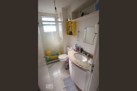 Apartamento à venda com 77m², 2 quartos e 1 vagabanheiro social1