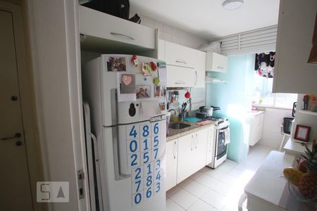 Apartamento à venda com 77m², 2 quartos e 1 vagacozinha 2