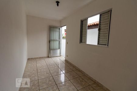 Casa à venda com 120m², 3 quartos e 2 vagas Casa à venda com 120m², 3 quartos e 2 vagasQuarto Edícula