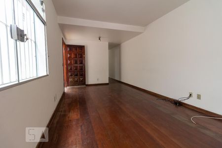 Sala de casa à venda com 3 quartos, 120m² em Rio Pequeno, São Paulo