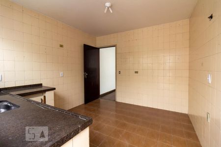 Casa à venda com 120m², 3 quartos e 2 vagas Casa à venda com 120m², 3 quartos e 2 vagasCozinha