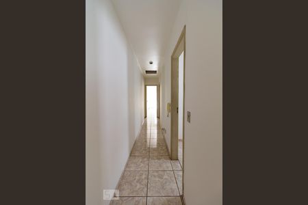 Casa à venda com 120m², 3 quartos e 2 vagas Casa à venda com 120m², 3 quartos e 2 vagasCorredor Quartos