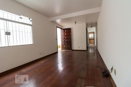 Sala de casa à venda com 3 quartos, 120m² em Rio Pequeno, São Paulo