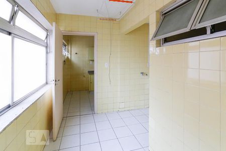 Apartamento para alugar com 120m², 3 quartos e 1 vagaÁrea de Serviço