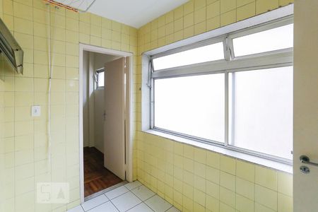 Apartamento para alugar com 120m², 3 quartos e 1 vagaÁrea de Serviço