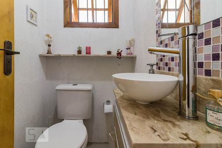 Lavabo de casa para alugar com 3 quartos, 181m² em Campo Novo, Porto Alegre