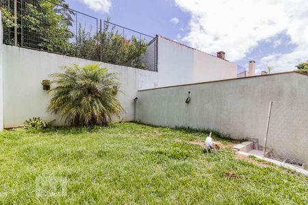 Casa para alugar com 181m², 3 quartos e 2 vagasQuintal
