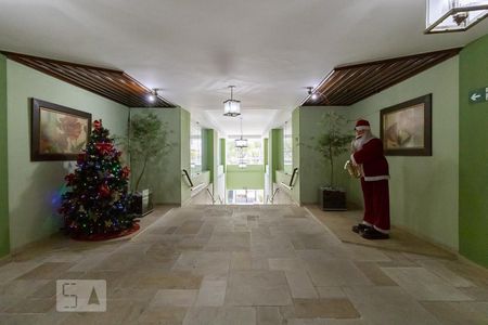 Apartamento à venda com 81m², 2 quartos e 1 vaga Apartamento à venda com 81m², 2 quartos e 1 vagaHall de Entrada