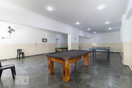 Apartamento à venda com 81m², 2 quartos e 1 vaga Apartamento à venda com 81m², 2 quartos e 1 vagaSala de Jogos