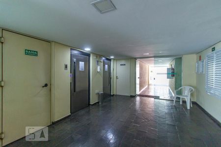 Apartamento à venda com 65m², 2 quartos e 1 vagaHall social
