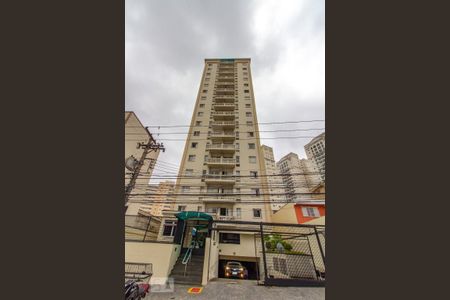 Apartamento à venda com 65m², 2 quartos e 1 vagaFachada