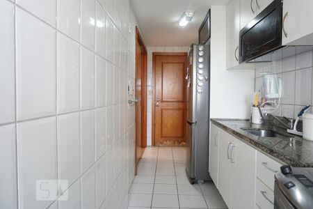 Apartamento para alugar com 99m², 3 quartos e 2 vagasCozinha e Área de Serviço