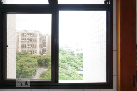 Apartamento para alugar com 99m², 3 quartos e 2 vagasCozinha e Área de Serviço