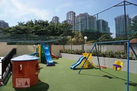 Apartamento para alugar com 99m², 3 quartos e 2 vagasÁrea Comum - Playground