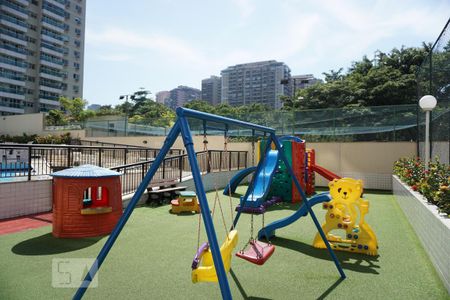 Apartamento para alugar com 99m², 3 quartos e 2 vagasÁrea Comum - Playground